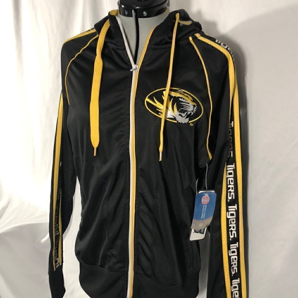 E5 women’s Mizzou full zip hoodie size M
